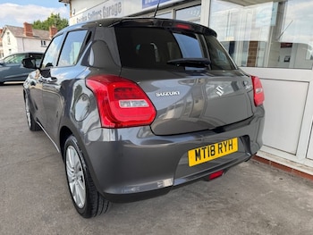 Used Suzuki Swift 2018 for sale - 75630883: Photo