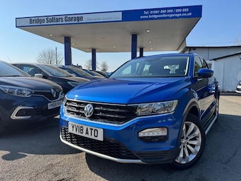 Used Volkswagen T-Roc 2018 for sale - 77966783: Photo
