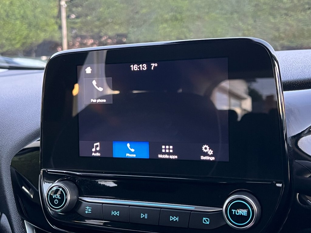 Used Ford Fiesta 2017 for sale - 77027010: Photo 30