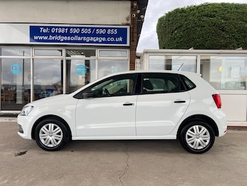 Used Volkswagen Polo 2016 for sale - 77667501: Photo