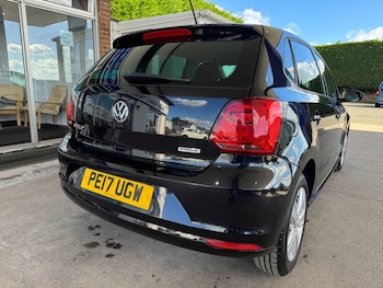 Used Volkswagen Polo 2017 for sale - 76118487: Photo 3