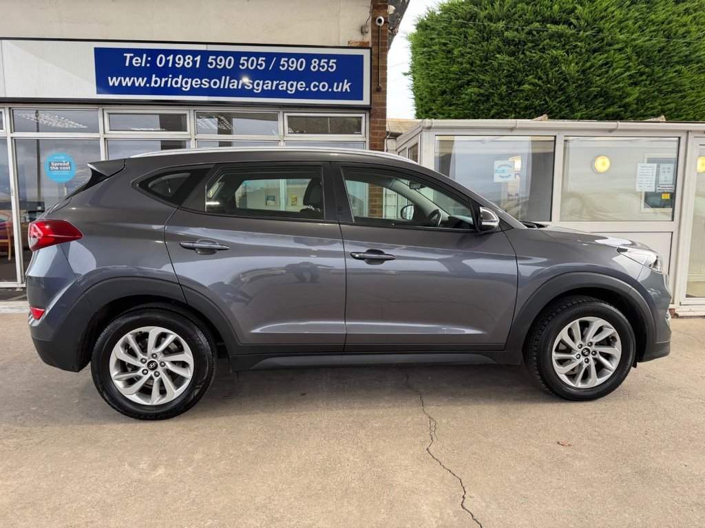Used Hyundai TUCSON 2017 for sale - 76417210: Photo 2