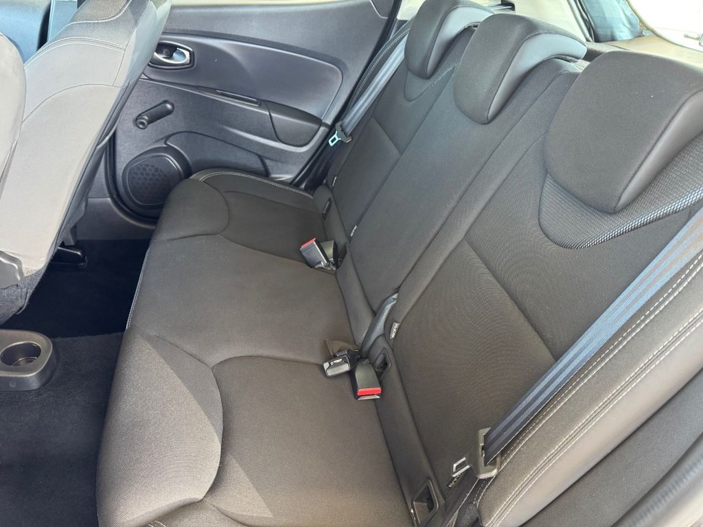 Used Renault Clio 2018 for sale - 76080555: Photo 13