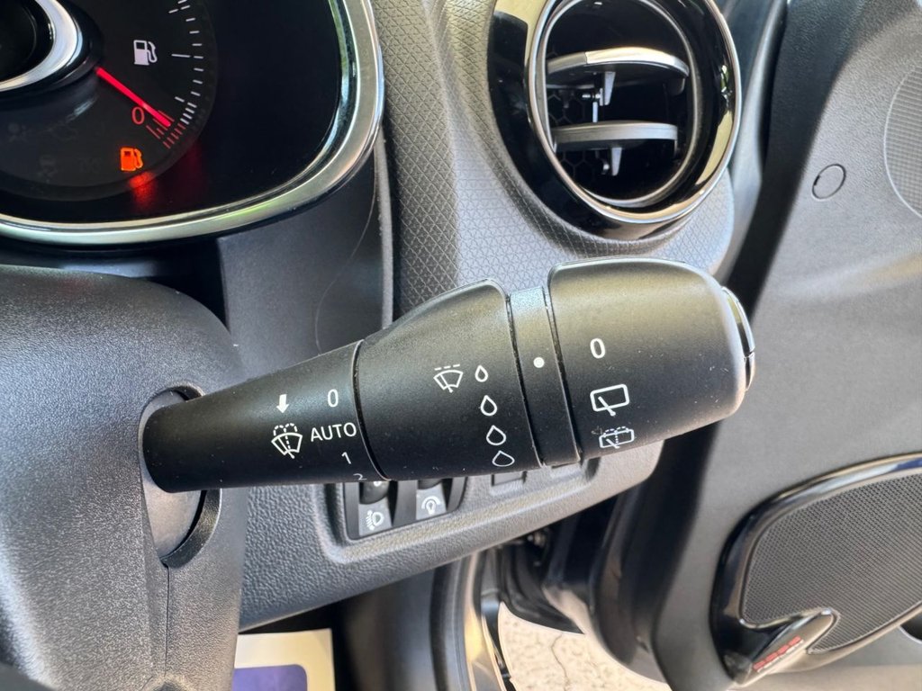 Used Renault Clio 2018 for sale - 76080555: Photo 18