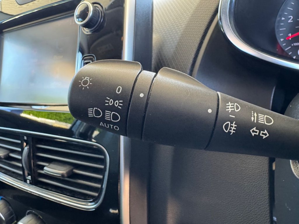 Used Renault Clio 2018 for sale - 76080555: Photo 21