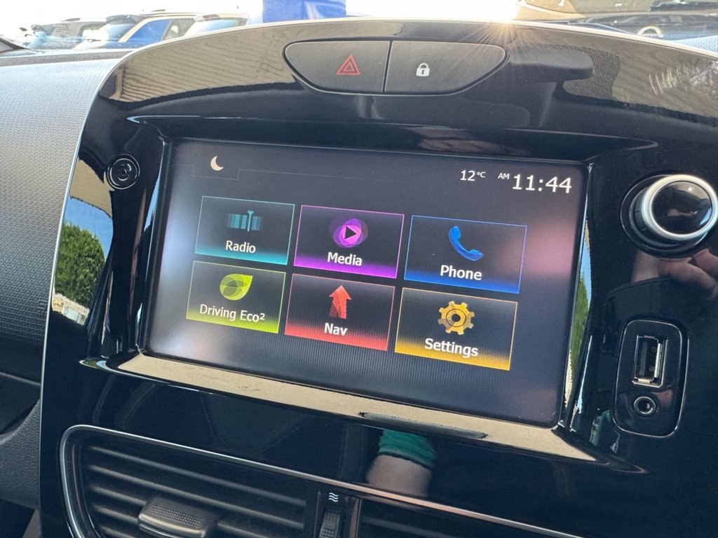 Used Renault Clio 2018 for sale - 76080555: Photo 27