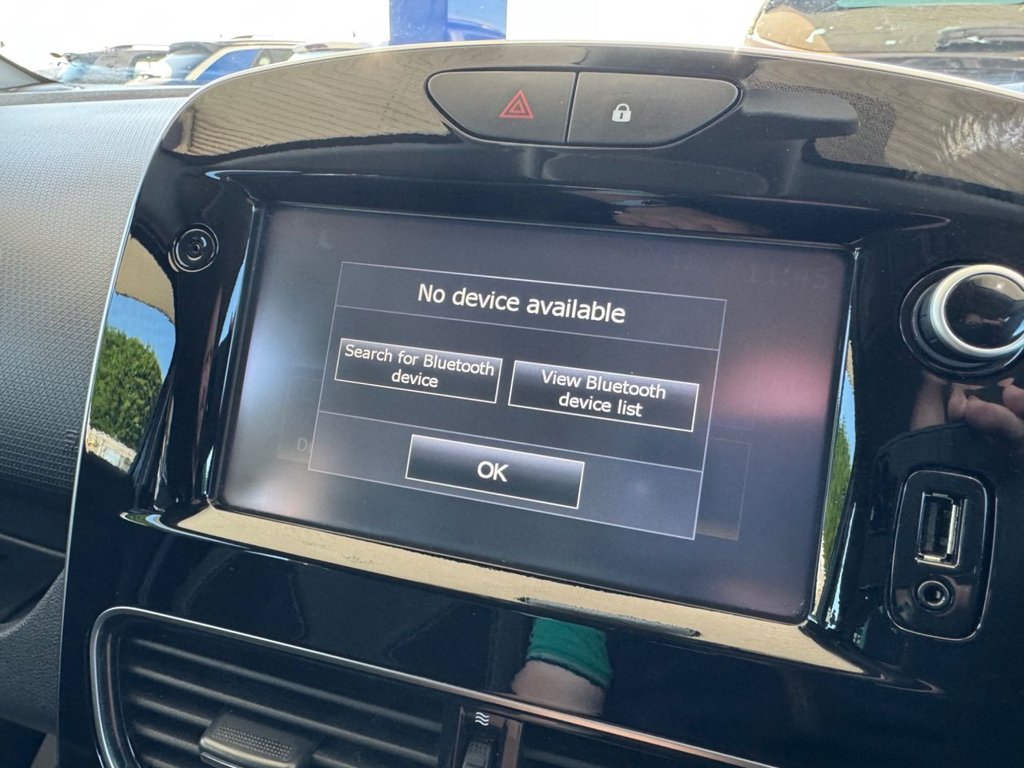 Used Renault Clio 2018 for sale - 76080555: Photo 29