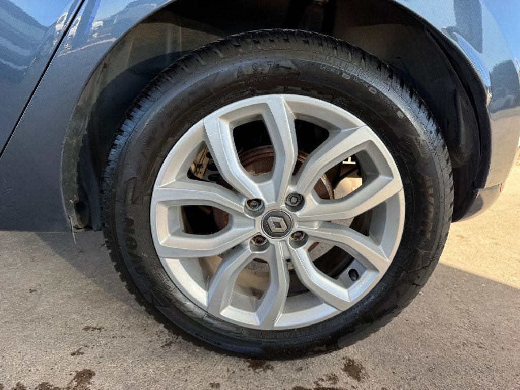 Used Renault Clio 2018 for sale - 76080555: Photo 40