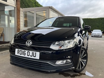 Used Volkswagen Polo 2016 for sale - 76888608: Photo
