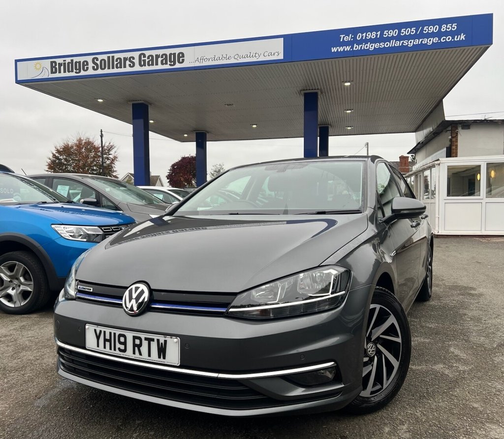 Used Volkswagen Golf 2019 for sale - 76367462: Photo 1