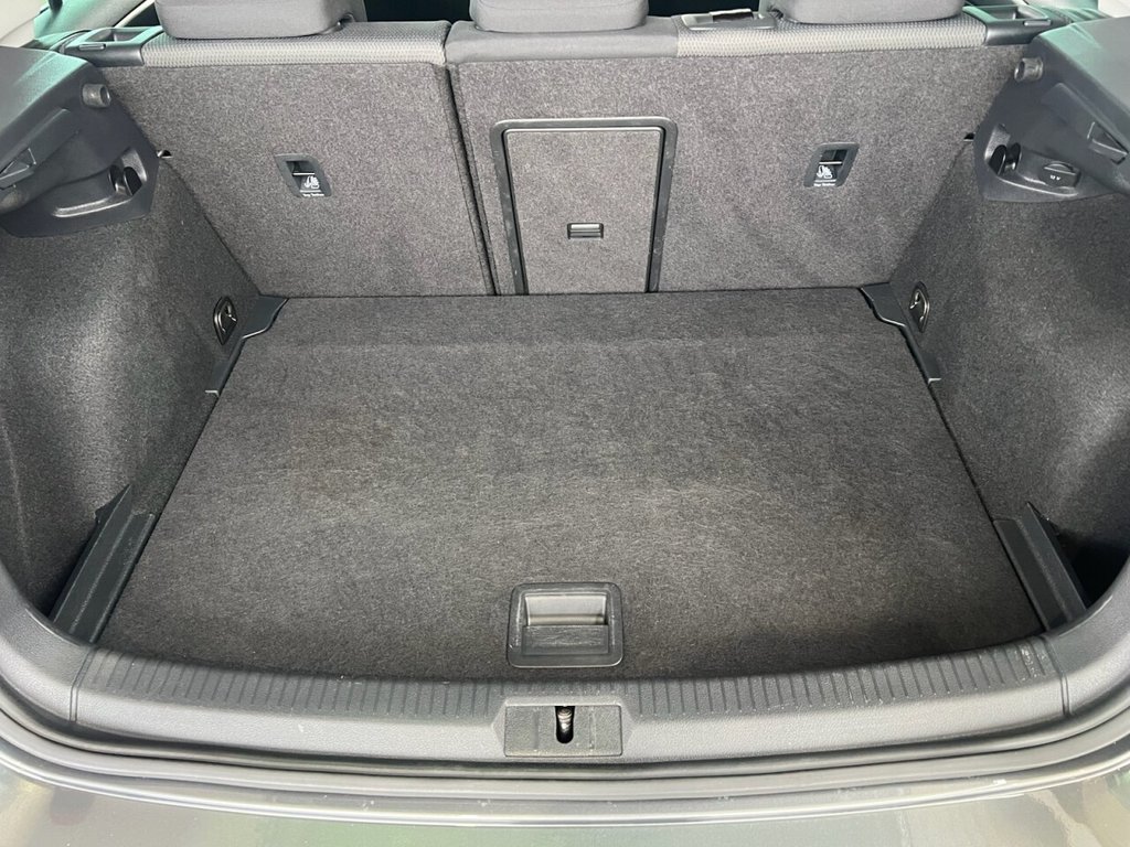 Used Volkswagen Golf 2019 for sale - 76367462: Photo 6