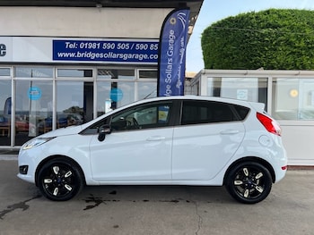 Used Ford Fiesta 2016 for sale - 79059109: Photo