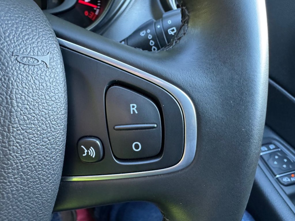 Used Renault Captur 2018 for sale - 76840820: Photo 17