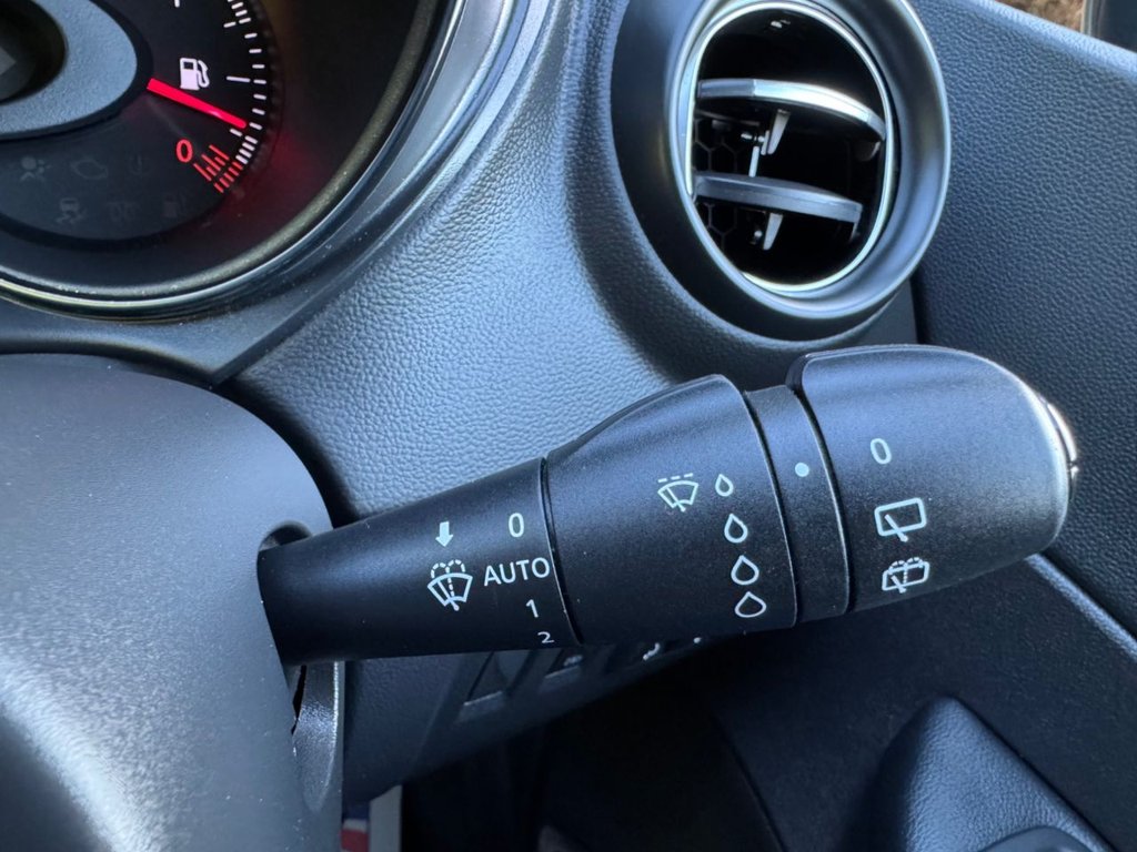 Used Renault Captur 2018 for sale - 76840820: Photo 19