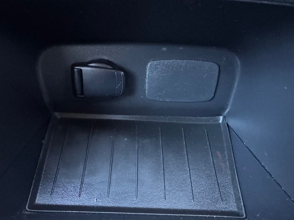 Used Renault Captur 2018 for sale - 76840820: Photo 37