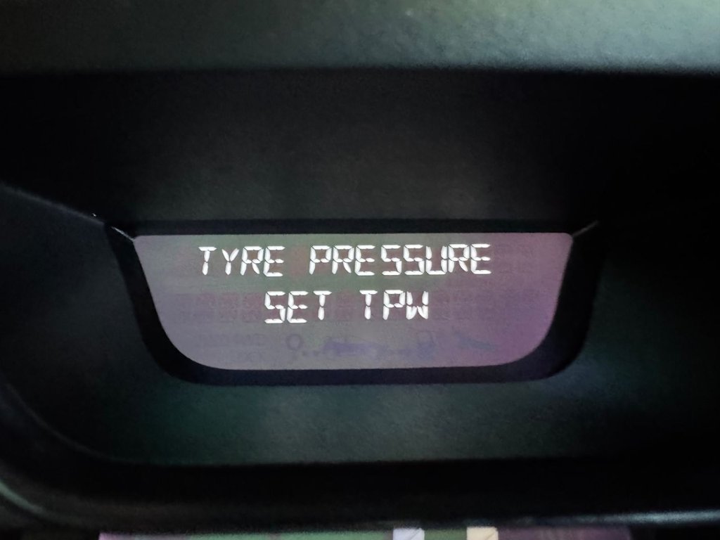 Used Renault Captur 2018 for sale - 76840820: Photo 44