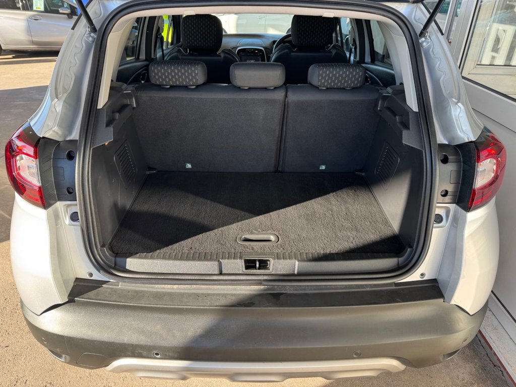 Used Renault Captur 2018 for sale - 76840820: Photo 5