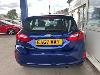 Used Ford Fiesta 2017 for sale - 79804943: Photo