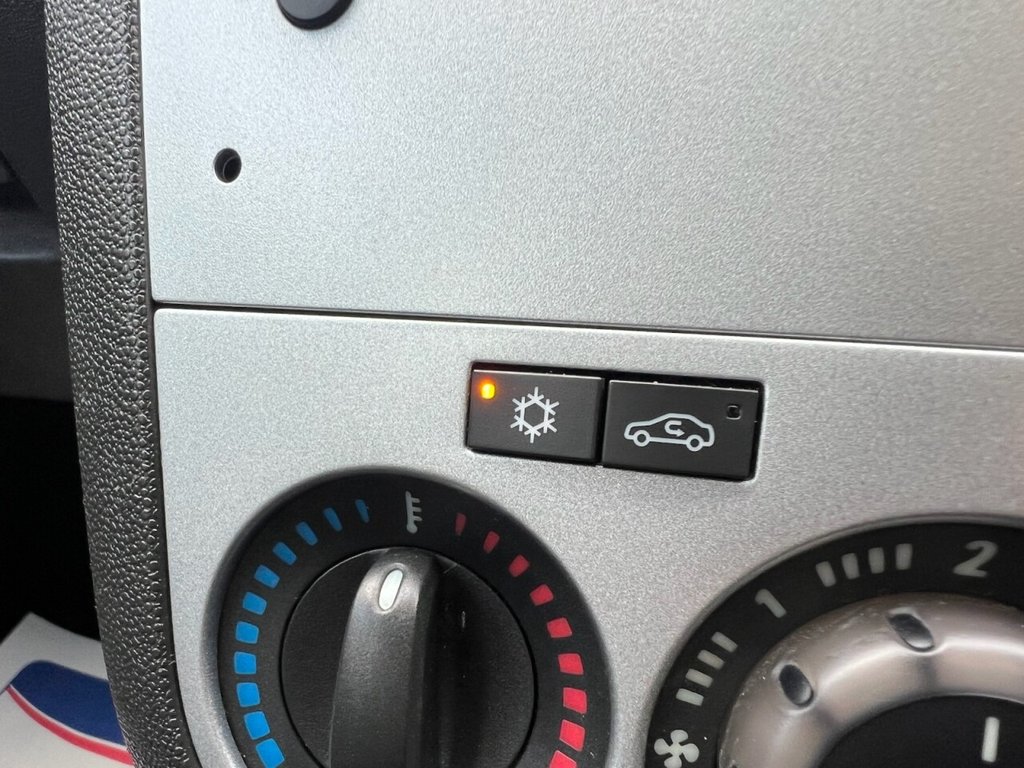 Used Vauxhall Corsa 2014 for sale - 76950078: Photo 26