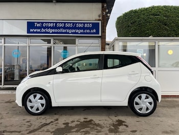 Used Toyota AYGO 2017 for sale - 77369633: Photo