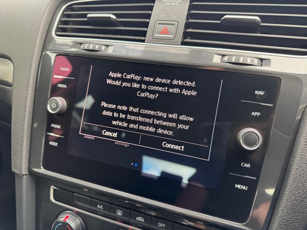 Used Volkswagen Golf 2018 for sale - 78002753: Photo 33