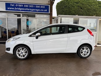 Used Ford Fiesta 2016 for sale - 77327604: Photo