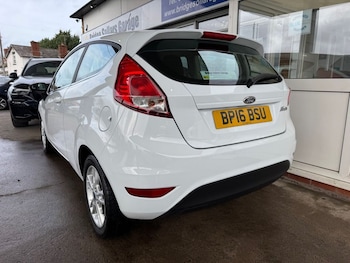 Used Ford Fiesta 2016 for sale - 77327604: Photo