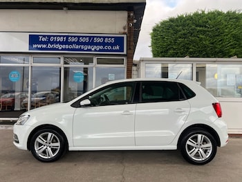 Used Volkswagen Polo 2017 for sale - 76454077: Photo