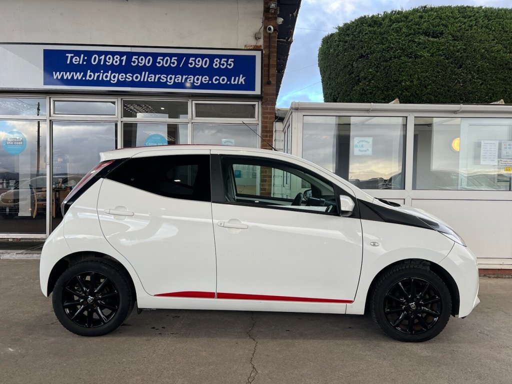 Used Toyota AYGO 2017 for sale - 76582206: Photo 12