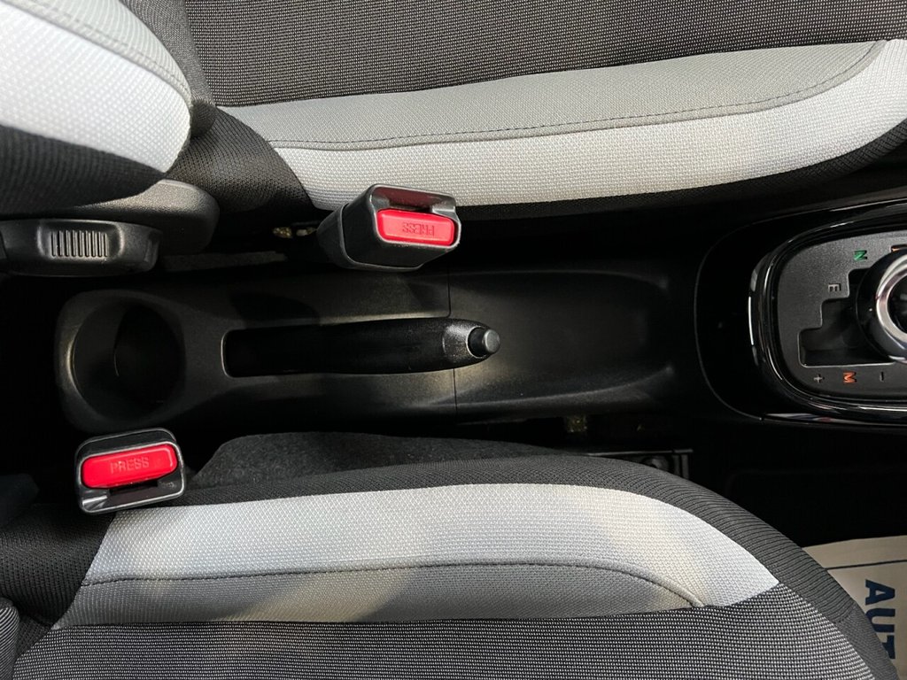 Used Toyota AYGO 2017 for sale - 76582206: Photo 32