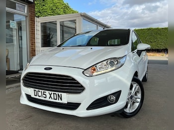 2015 (15) - 1.25 Zetec Hatchback 5dr Petrol Manual Euro 6 (82 ps)