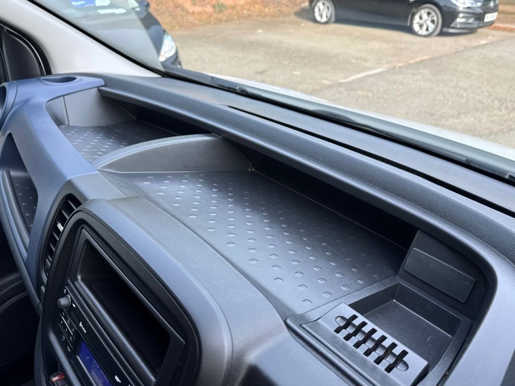 Used Vauxhall Vivaro 2019 for sale - 77995378: Photo 30