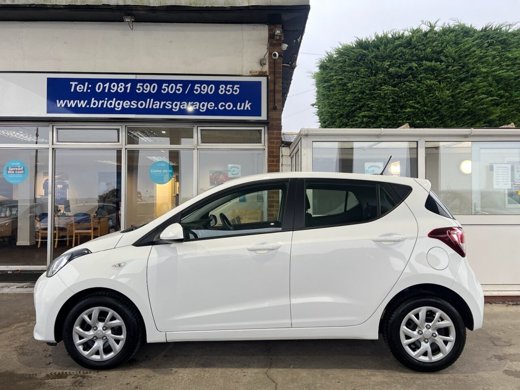 Used Hyundai i10 2017 for sale - 76345317: Photo 2