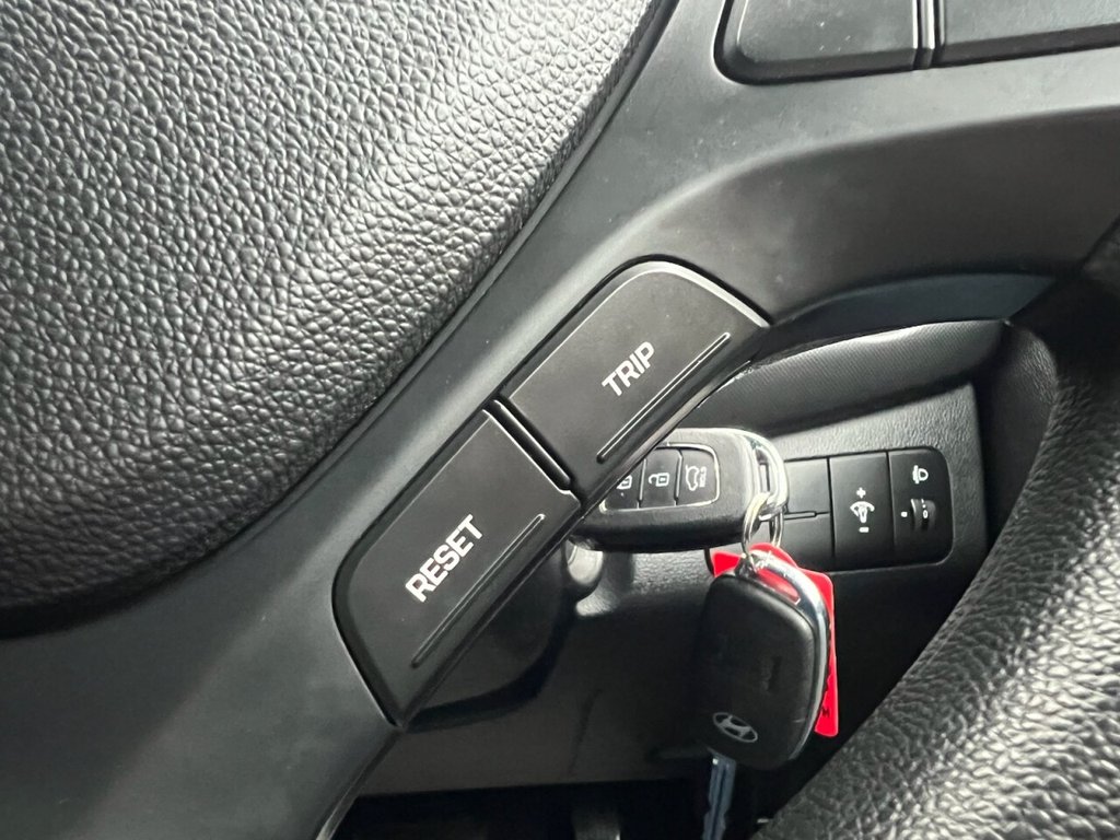 Used Hyundai i10 2017 for sale - 76345317: Photo 25