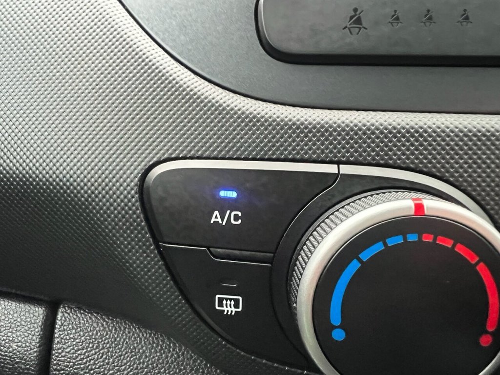 Used Hyundai i10 2017 for sale - 76345317: Photo 29