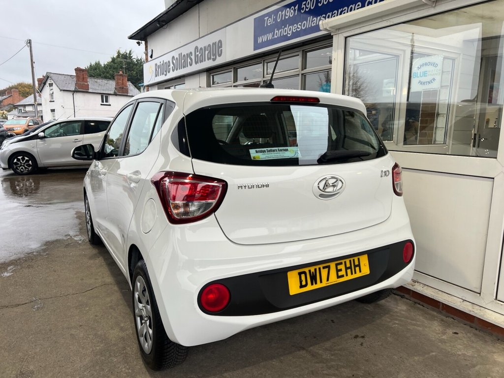 Used Hyundai i10 2017 for sale - 76345317: Photo 3