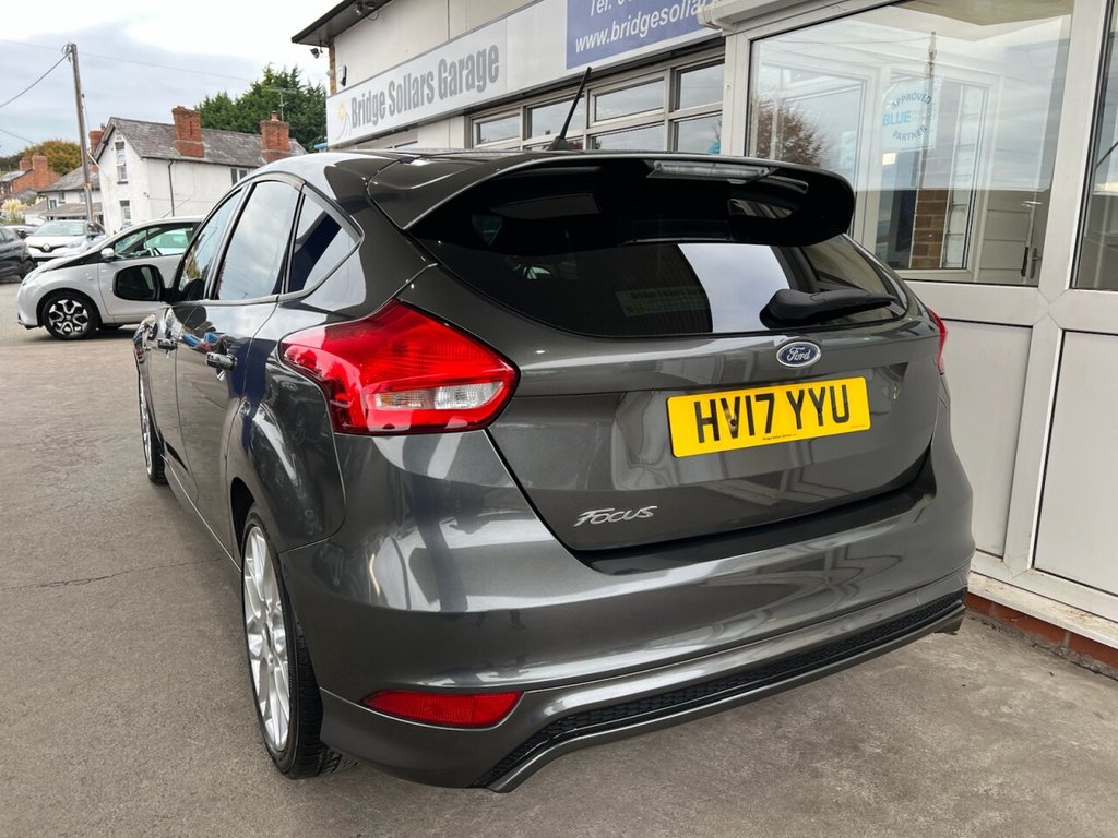 Used Ford Focus 2017 for sale - 76266797: Photo 4