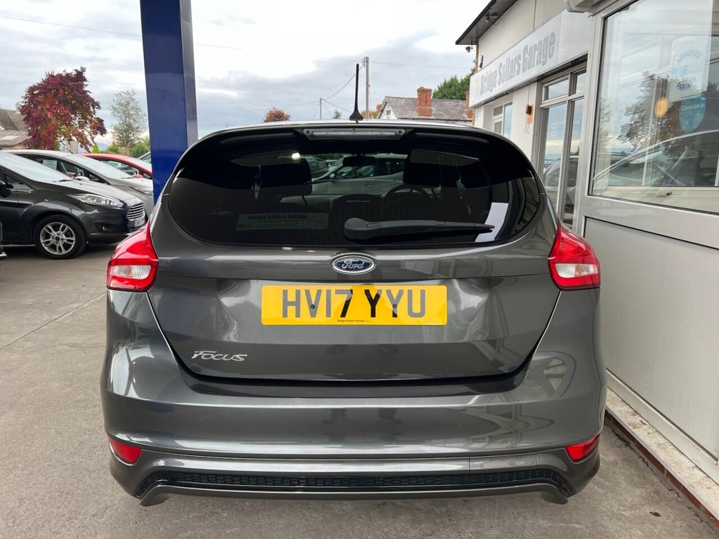 Used Ford Focus 2017 for sale - 76266797: Photo 5