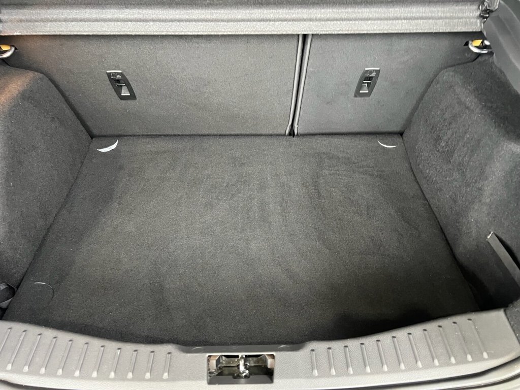 Used Ford Focus 2017 for sale - 76266797: Photo 7