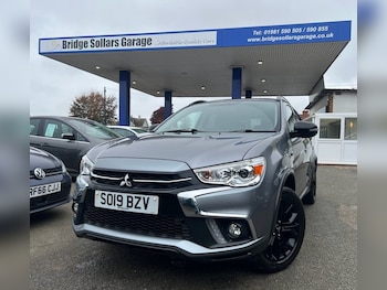 2019 (19) - 1.6 Black 5dr