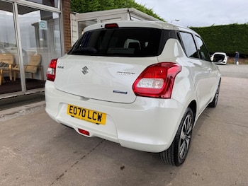 Used Suzuki Swift 2020 for sale - 76430347: Photo