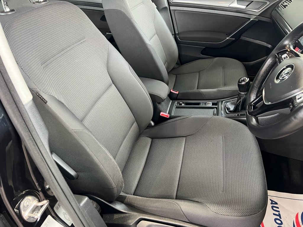 Used Volkswagen Golf 2018 for sale - 77038166: Photo 21