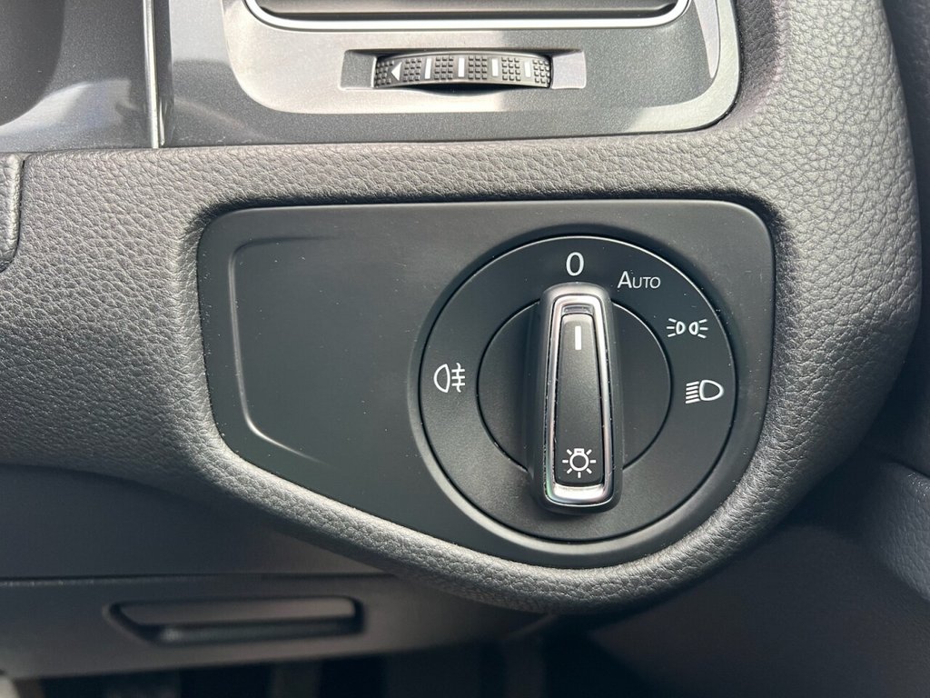 Used Volkswagen Golf 2018 for sale - 77038166: Photo 25