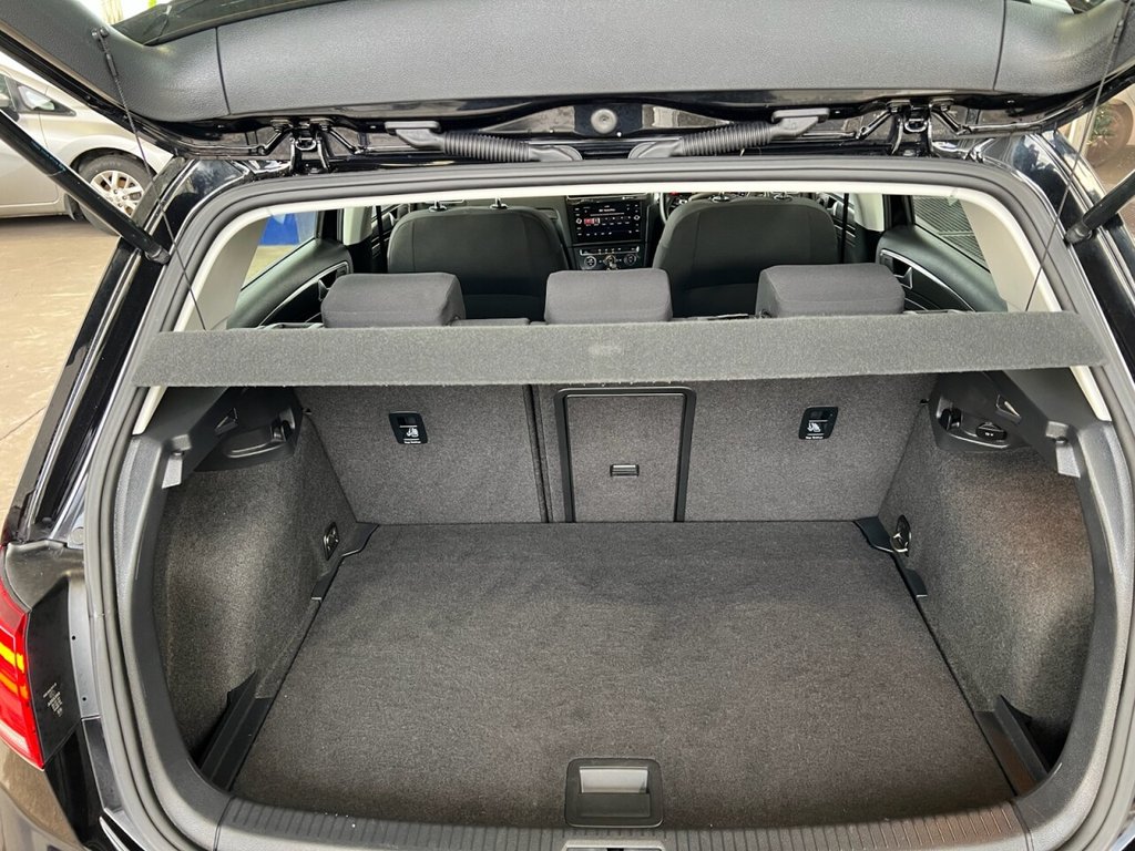 Used Volkswagen Golf 2018 for sale - 77038166: Photo 5