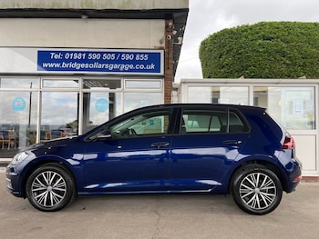 Used Volkswagen Golf 2017 for sale - 78619520: Photo