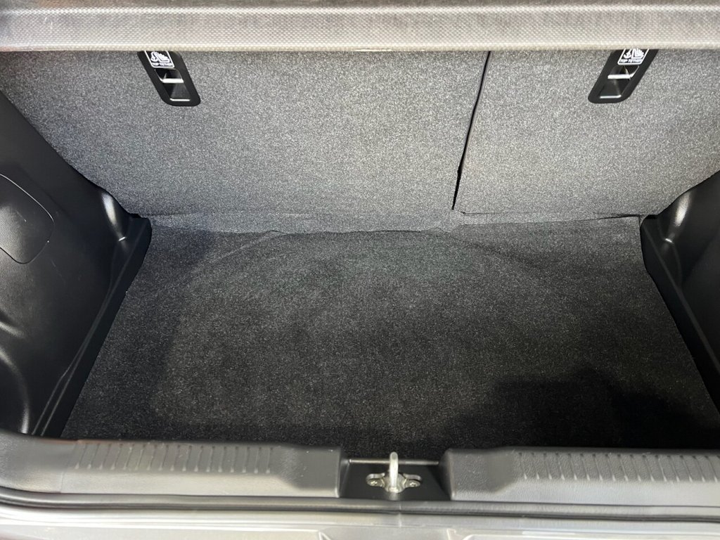 Used Suzuki Swift 2020 for sale - 76923761: Photo 7