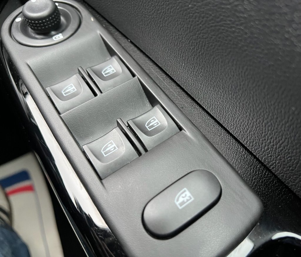 Used Renault Captur 2017 for sale - 77692748: Photo 16