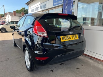 Used Ford Fiesta 2016 for sale - 79305502: Photo