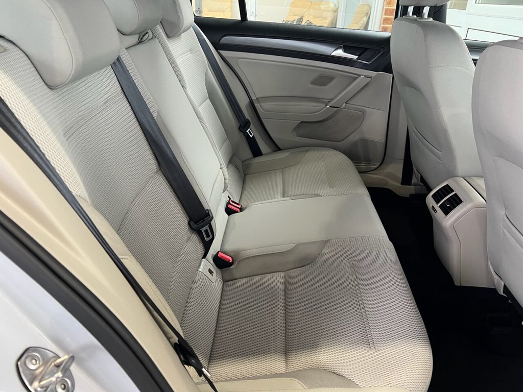 Used Volkswagen Golf 2018 for sale - 76496511: Photo 26