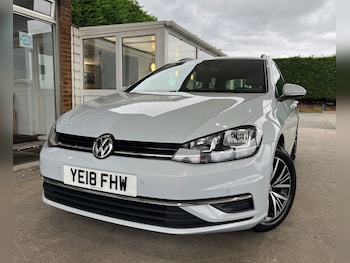 Used Volkswagen Golf 2018 for sale - 76496511: Photo